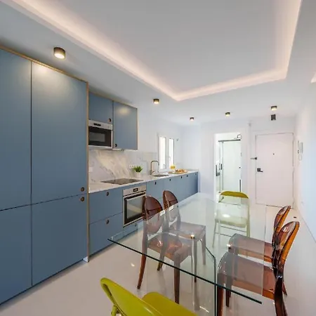 Soho Luxe Design - & Sea *