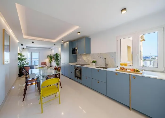 Soho Luxe Design - & Sea